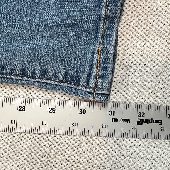 Levi's Classic Bootcut Jeans Womens 6 fits 31x31 Mid Rise Blue Light Wash - Picture 9 of 9